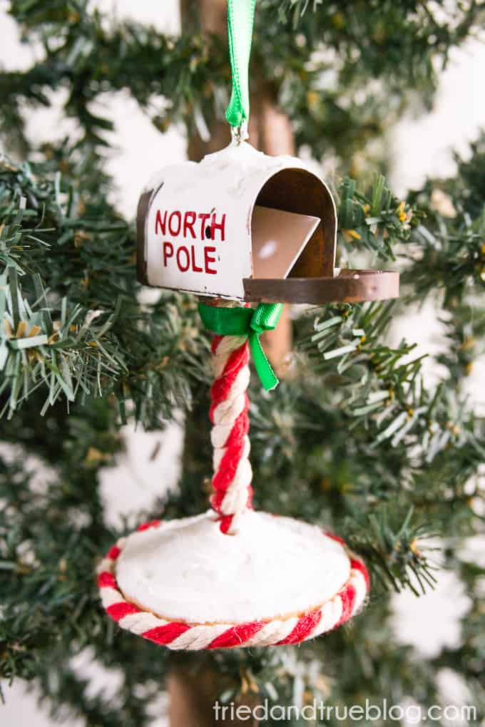 Santa's Mailbox Ornament - Other side